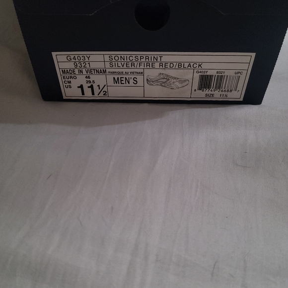 Asics- SonicSprint- Track & Field - Picture 2 of 4